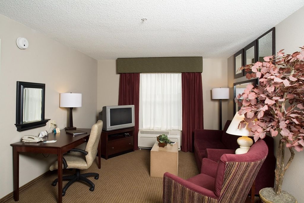 Homewood Suites By Hilton Indianapolis Northwest Room photo