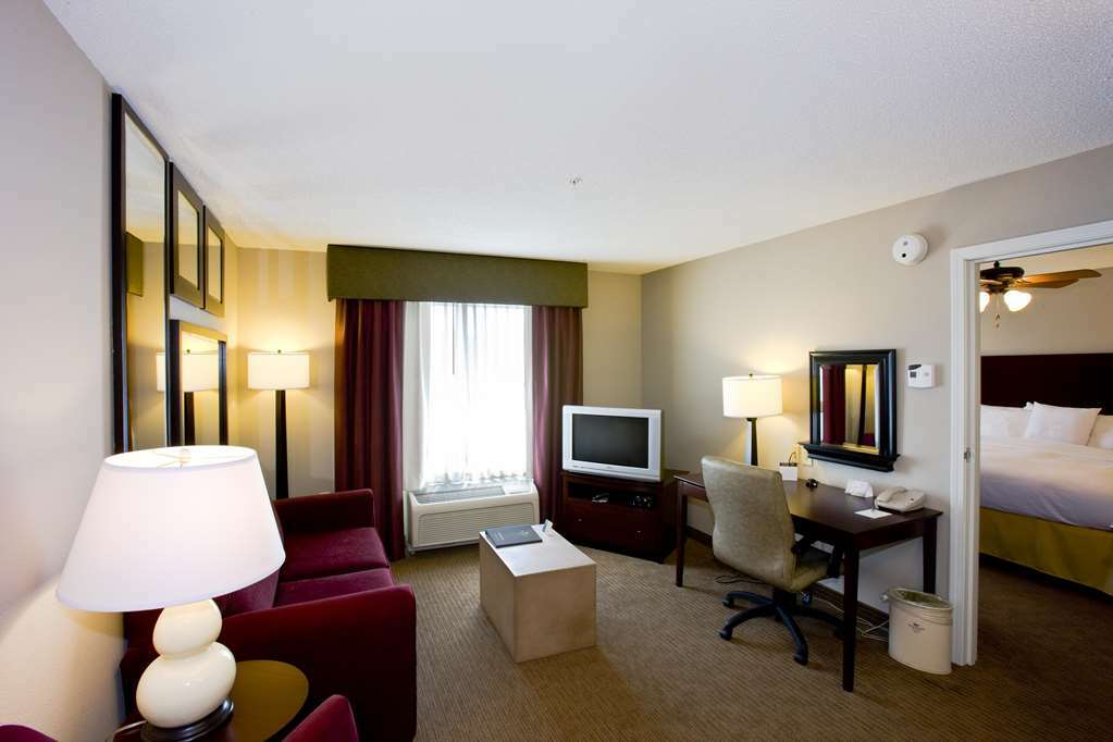 Homewood Suites By Hilton Indianapolis Northwest Room photo