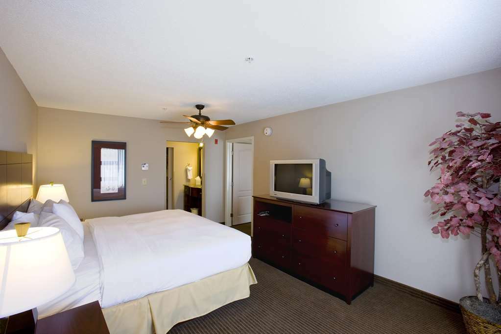 Homewood Suites By Hilton Indianapolis Northwest Room photo
